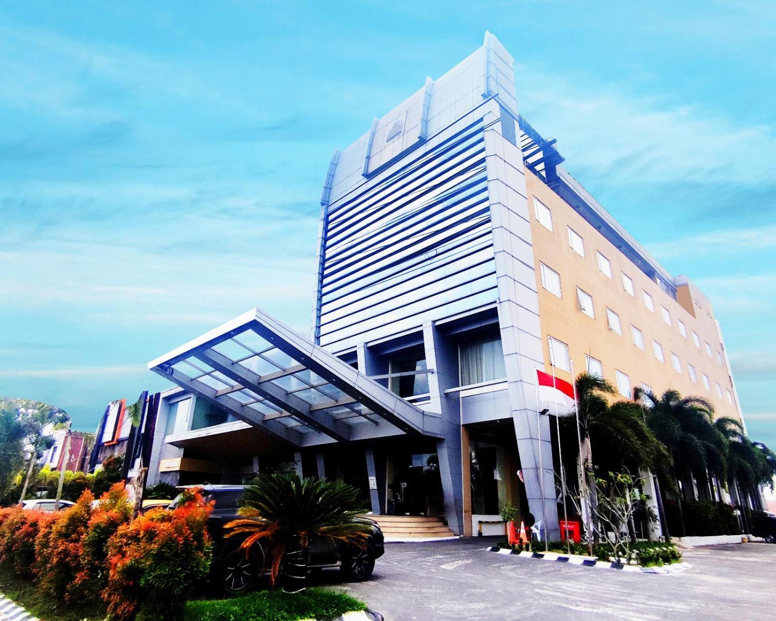 Royal Asnof Hotel Pekanbaru Exterior foto