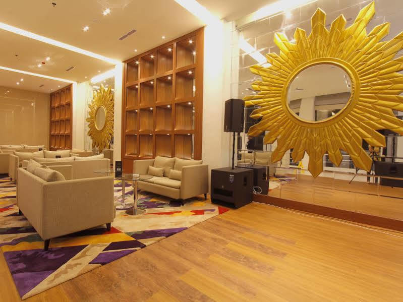 Royal Asnof Hotel Pekanbaru Exterior foto